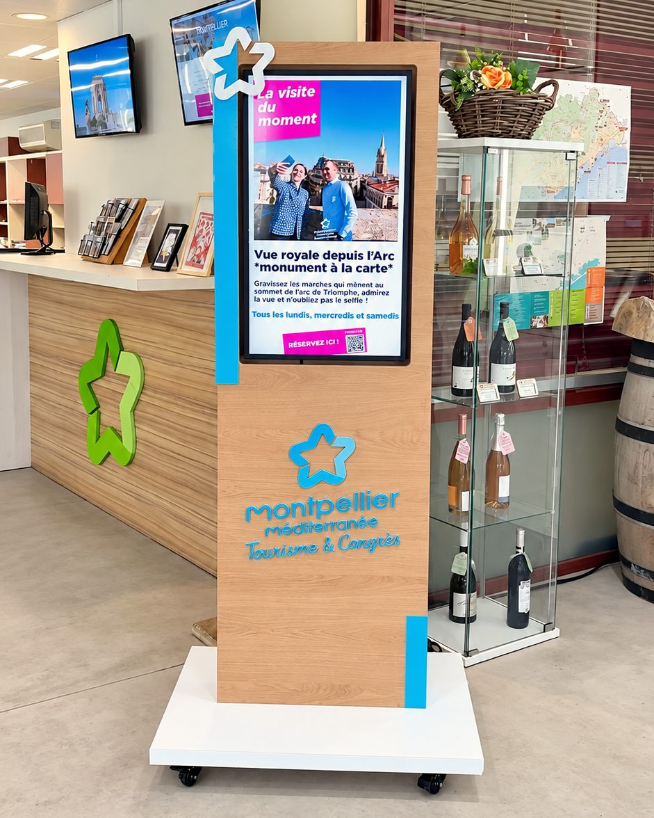 Kiosque digital de Montpellier Méditerranée Tourisme & Congrès, à l’accueil